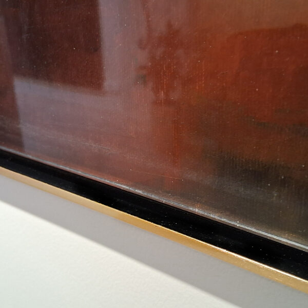 En el lado interior del plexi se ve una tenue línea