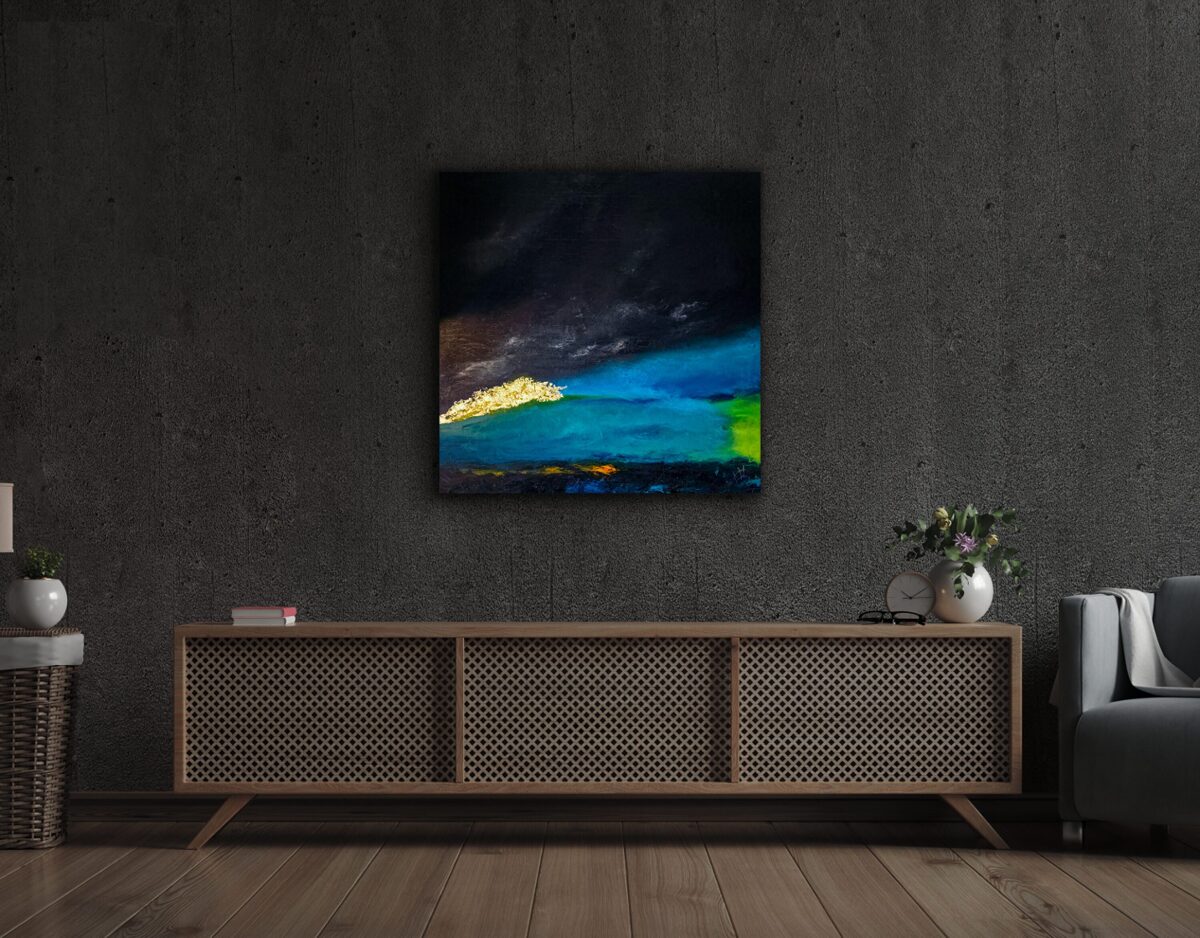 Az_elso_nap_enterior_foto_jpg.jpg